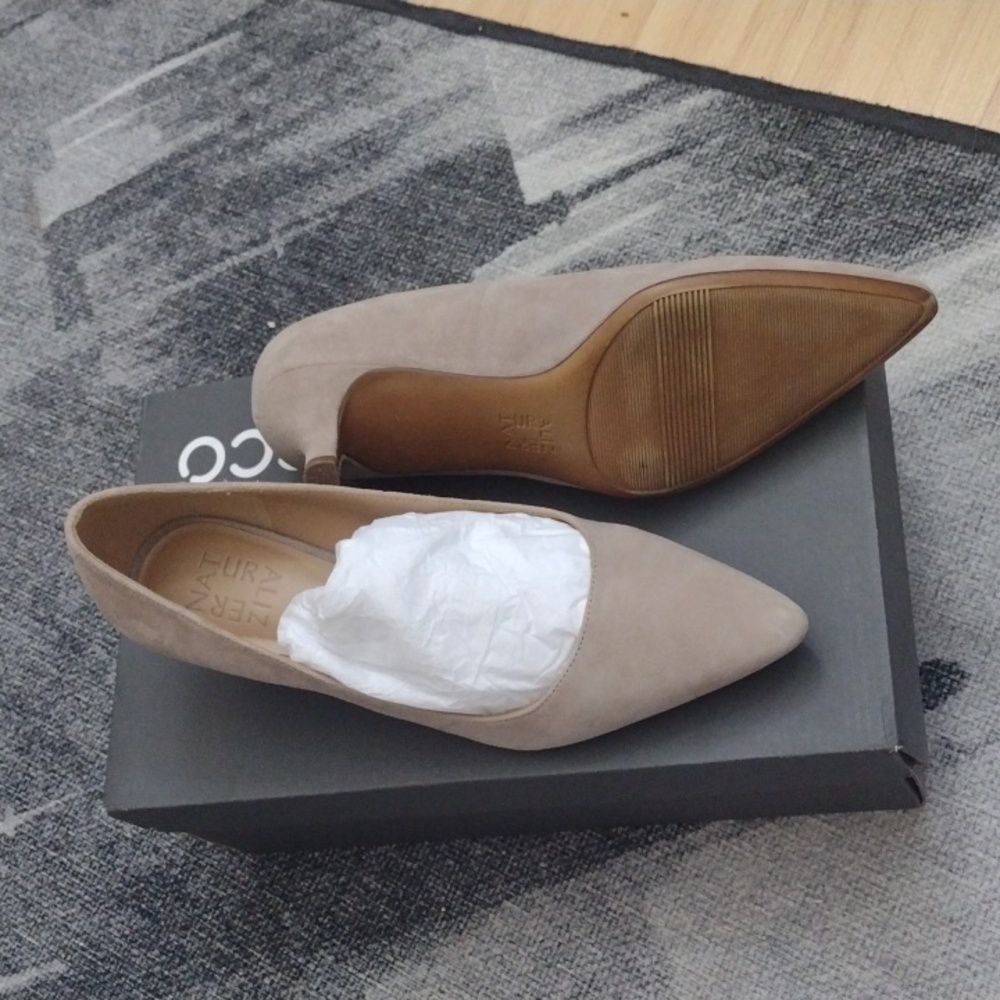 Naturalizer kitten pump tan suede size 7